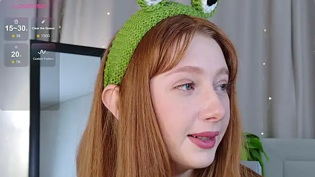 Snapshot of AdritVance chatting on 11-26-25, 09:10 AdritVance online show from 11-26-25, 09:10