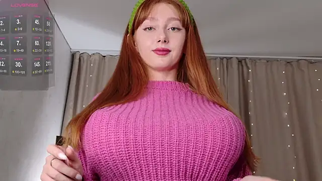 Snapshot of AdritVance chatting on 11-28-25, 09:56 AdritVance online show from 11-28-25, 09:56