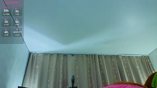 Snapshot of AdritVance chatting on 12-20-25, 10:44 AdritVance online show from 12-20-25, 10:44