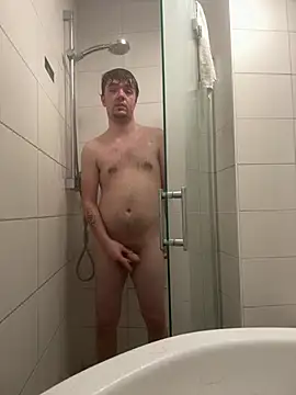 nicknicknick18112 online show from 04-22-26, 09:16