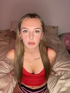 Snapshot of Maria-Becker chatting on 11-25-25, 04:07 Maria-Becker online show from 11-25-25, 04:07