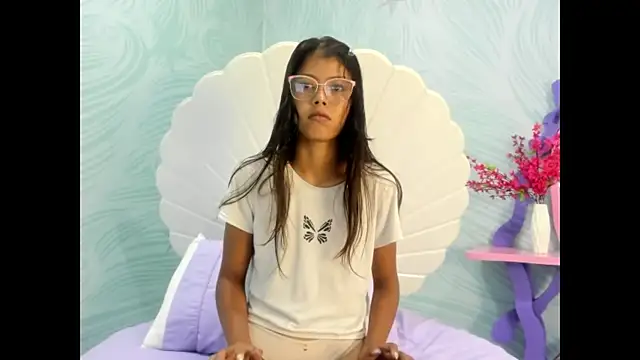 arietta skinny online show from 11-15-25, 07:43