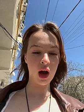 hani obsessed online show from 04-17-26, 10:40