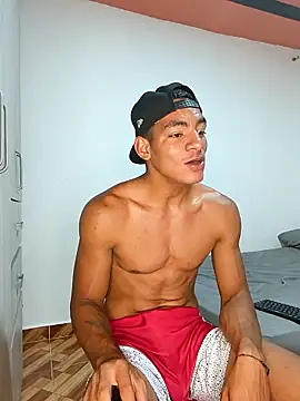 Snapshot of elnegro14 chatting on 11-24-25, 11:43 elnegro14 online show from 11-24-25, 11:43