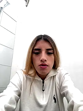 zoepink 1 online show from 11-25-25, 01:11