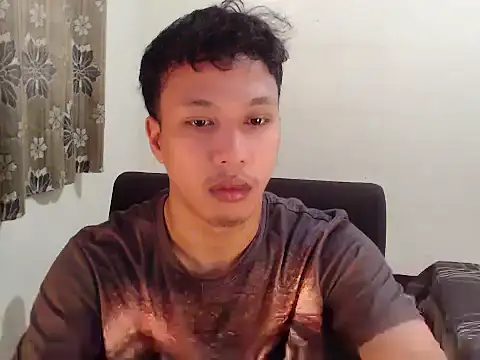 Snapshot of newgys chatting on 02-14-26, 03:14 newgys online show from 02-14-26, 03:14