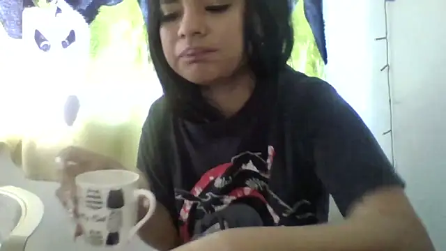 lizmy online show from 12-17-25, 02:45