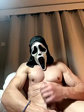 Snapshot of Luna_MaskedMan chatting on 12-20-25, 09:05 Luna MaskedMan online show from 12-20-25, 09:05