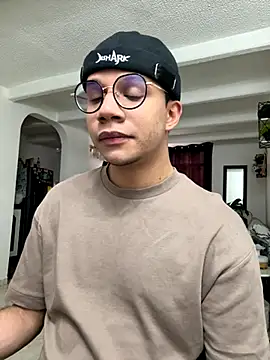 Snapshot of MarcoKostov chatting on 11-17-25, 10:15 MarcoKostov online show from 11-17-25, 10:15