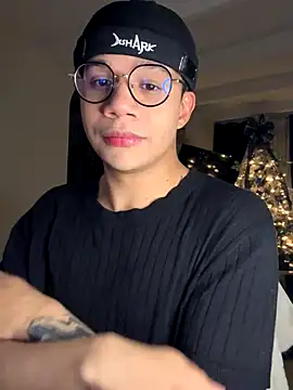 Snapshot of MarcoKostov chatting on 11-19-25, 02:44 MarcoKostov online show from 11-19-25, 02:44