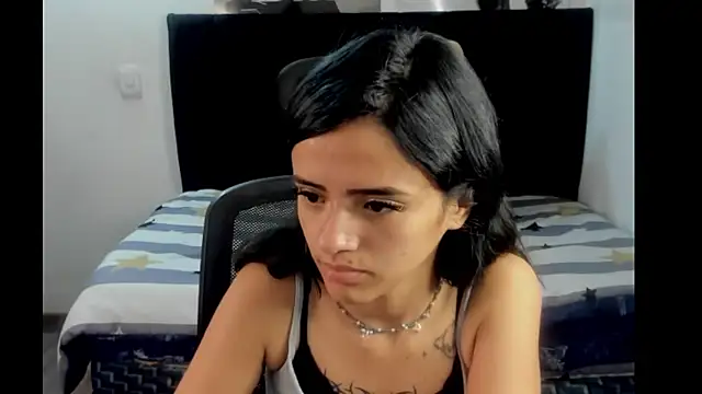 Snapshot of Candy__Girll18 chatting on 03-22-26, 12:03 Candy Girll18 online show from 03-22-26, 12:03