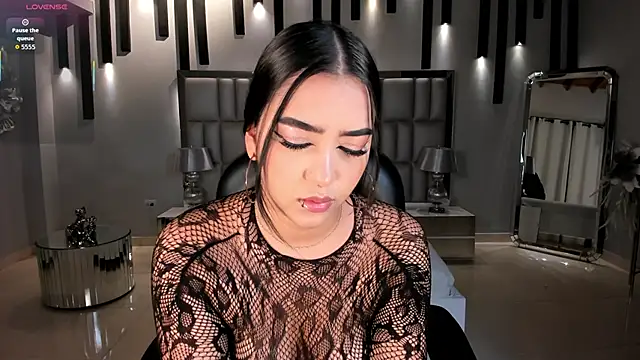 SophieLanne online show from 04-15-26, 04:19