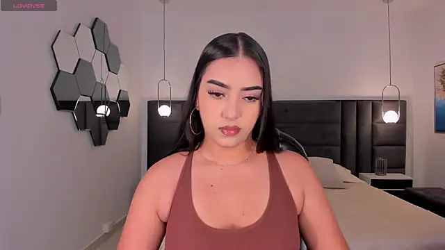 SophieLanne online show from 05-21-26, 04:19