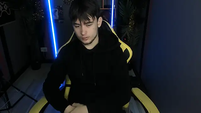 Snapshot of AlejandroEllias chatting on 01-13-26, 05:24 AlejandroEllias online show from 01-13-26, 05:24