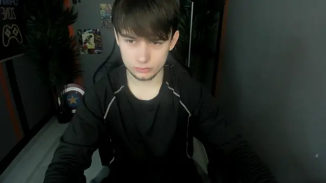 Snapshot of AlejandroEllias chatting on 02-22-26, 08:24 AlejandroEllias online show from 02-22-26, 08:24