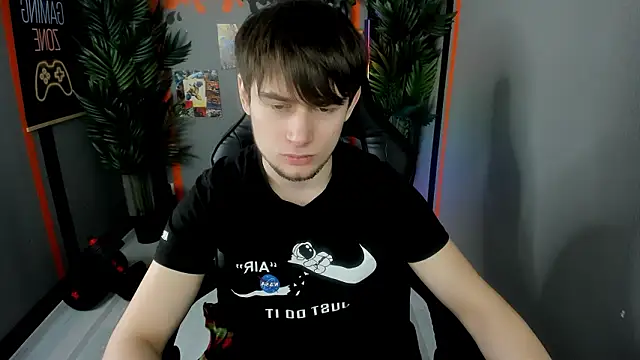 Snapshot of AlejandroEllias chatting on 02-26-26, 08:19 AlejandroEllias online show from 02-26-26, 08:19