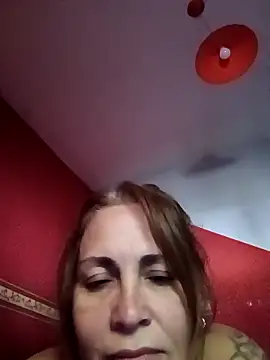 Snapshot of Tatitahot69 chatting on 03-26-26, 06:02 Tatitahot69 online show from 03-26-26, 06:02