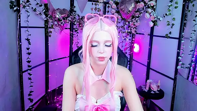 Snapshot of Aluwe_Say chatting on 02-14-26, 09:55 Aluwe Say online show from 02-14-26, 09:55