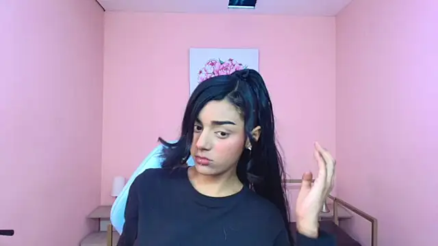 Snapshot of Milu_carbajal_x chatting on 11-22-25, 08:08 Milu carbajal x online show from 11-22-25, 08:08