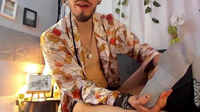 AngelDamianArt online show from 01-06-26, 12:09