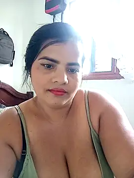  QueenSofia  online show from 11-20-25, 07:24