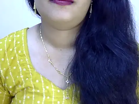 Muskan Jha online show from 05-24-26, 01:32