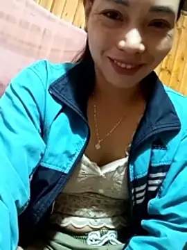 Snapshot of _Su-Su_ chatting on 11-17-25, 10:26 Su-Su online show from 11-17-25, 10:26