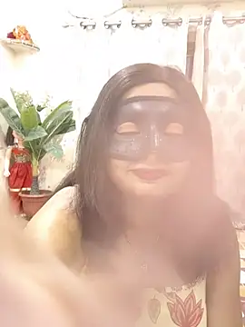 Cute-richa1 online show from 06-16-26, 02:30