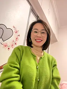 xiaoling2358 online show from 11-28-25, 01:25