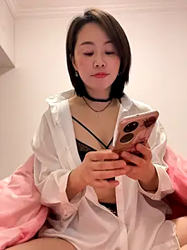 xiaoling2358 online show from 12-21-25, 02:35