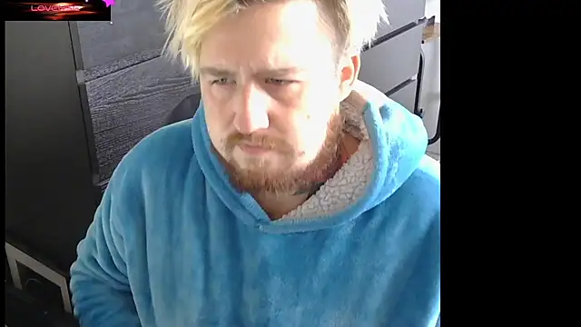 Snapshot of ThatAltGuy chatting on 11-18-25, 09:36 ThatAltGuy online show from 11-18-25, 09:36