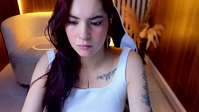 Snapshot of Peige_Tx chatting on 01-08-26, 01:24 Peige Tx online show from 01-08-26, 01:24