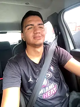 Snapshot of lester_rose chatting on 11-29-25, 03:37 lester rose online show from 11-29-25, 03:37