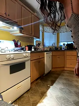 tsashelayamylynzy online show from 11-17-25, 12:05