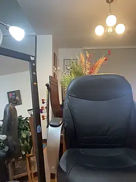 Boyfriend-Hot online show from 11-17-25, 01:33