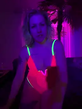 Wetkymistry online show from 05-23-26, 03:45