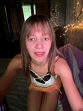 Snapshot of artshadowvibe chatting on 12-01-25, 07:13 artshadowvibe online show from 12-01-25, 07:13