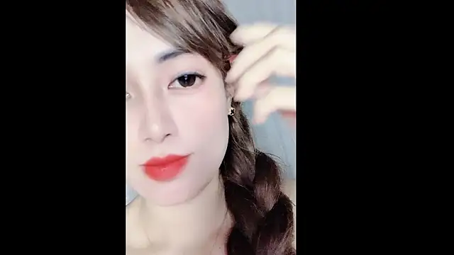 Snapshot of MiAnna-Lovee chatting on 12-15-25, 04:17 MiAnna-Lovee online show from 12-15-25, 04:17