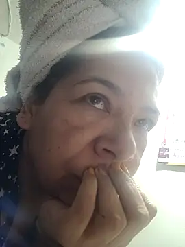 Scarlet curly online show from 11-26-25, 09:10