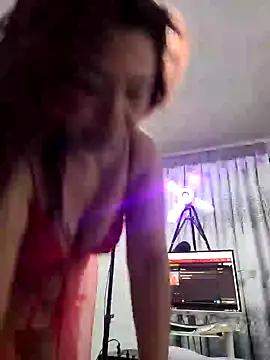 Scarlet curly online show from 01-06-26, 09:02