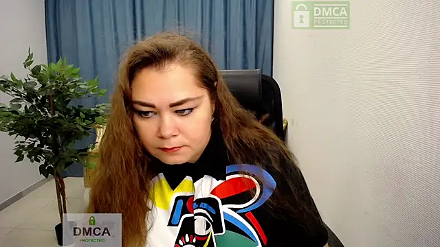 Susanna S online show from 11-28-25, 06:16