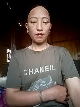 Snapshot of Gemma-sexyy chatting on 11-18-25, 03:12 Gemma-sexyy online show from 11-18-25, 03:12