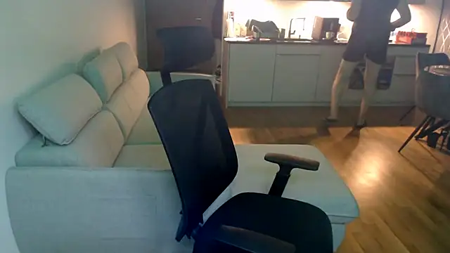 Buidapest online show from 02-01-26, 01:59