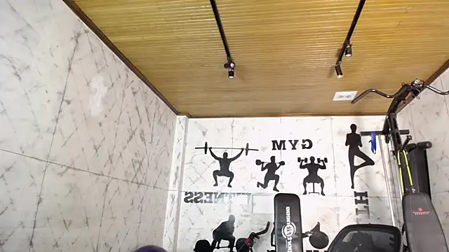 Snapshot of Brandon_starkk chatting on 11-29-25, 12:08 Brandon starkk online show from 11-29-25, 12:08