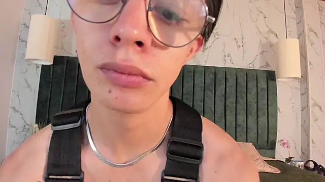 Snapshot of Brandon_starkk chatting on 12-14-25, 11:59 Brandon starkk online show from 12-14-25, 11:59