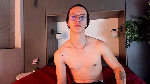 Snapshot of Brandon_starkk chatting on 12-16-25, 12:10 Brandon starkk online show from 12-16-25, 12:10