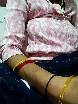 Anushasharma89 online show from 11-24-25, 01:38