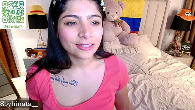 Snapshot of Emyii_ chatting on 07-04-26, 02:07 Emyii online show from 07-04-26, 02:07