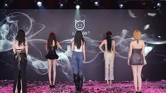 LU-909 online show from 11-28-25, 08:06