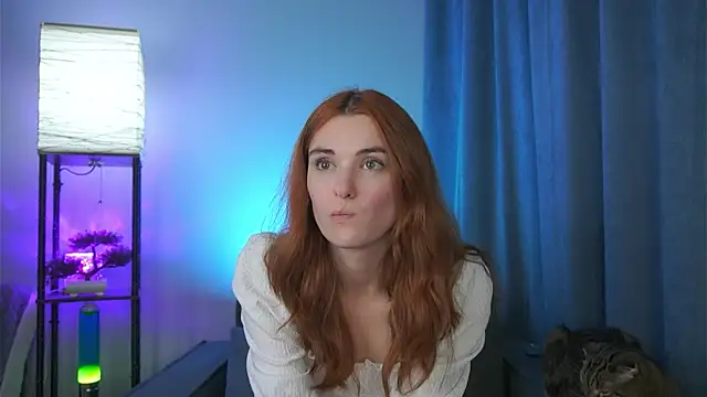 Snapshot of foxy_cute4you chatting on 05-05-26, 06:27 foxy cute4you online show from 05-05-26, 06:27